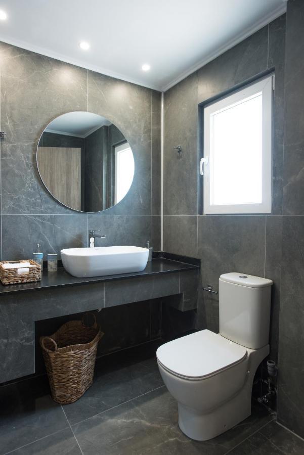 Modern Knossos Apartment Mastambás エクステリア 写真